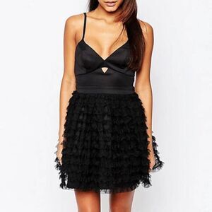 ✨4xHP✨Phopsdy Tiered Ruffle Zipper Mini Skirt ✨